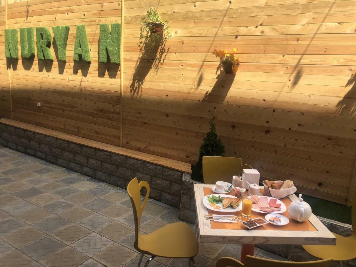 Nuryan Hotel Erivan Exterior foto