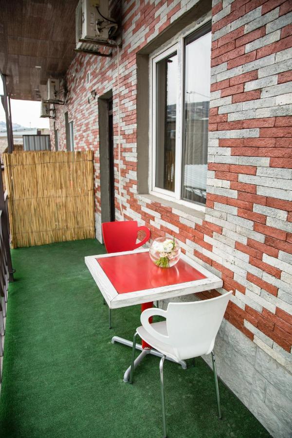 Nuryan Hotel Erivan Exterior foto